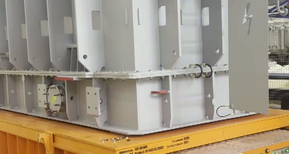 Moving 200T load with air film